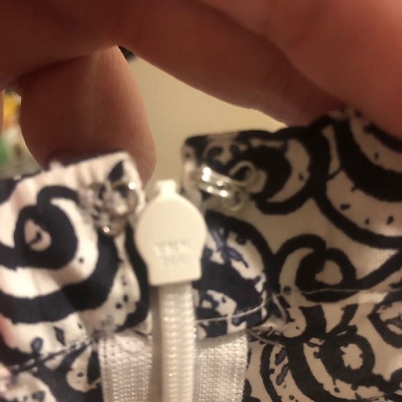 NWT Banana Republic 100% silk top size medium - Picture 13 of 13